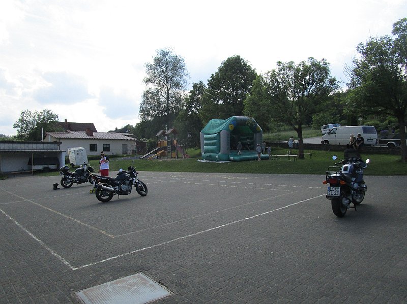 2018.05.26 Probefahrt, Bier, Grill, Freunde, Whisky und... Pflasterarbeiten (179).JPG